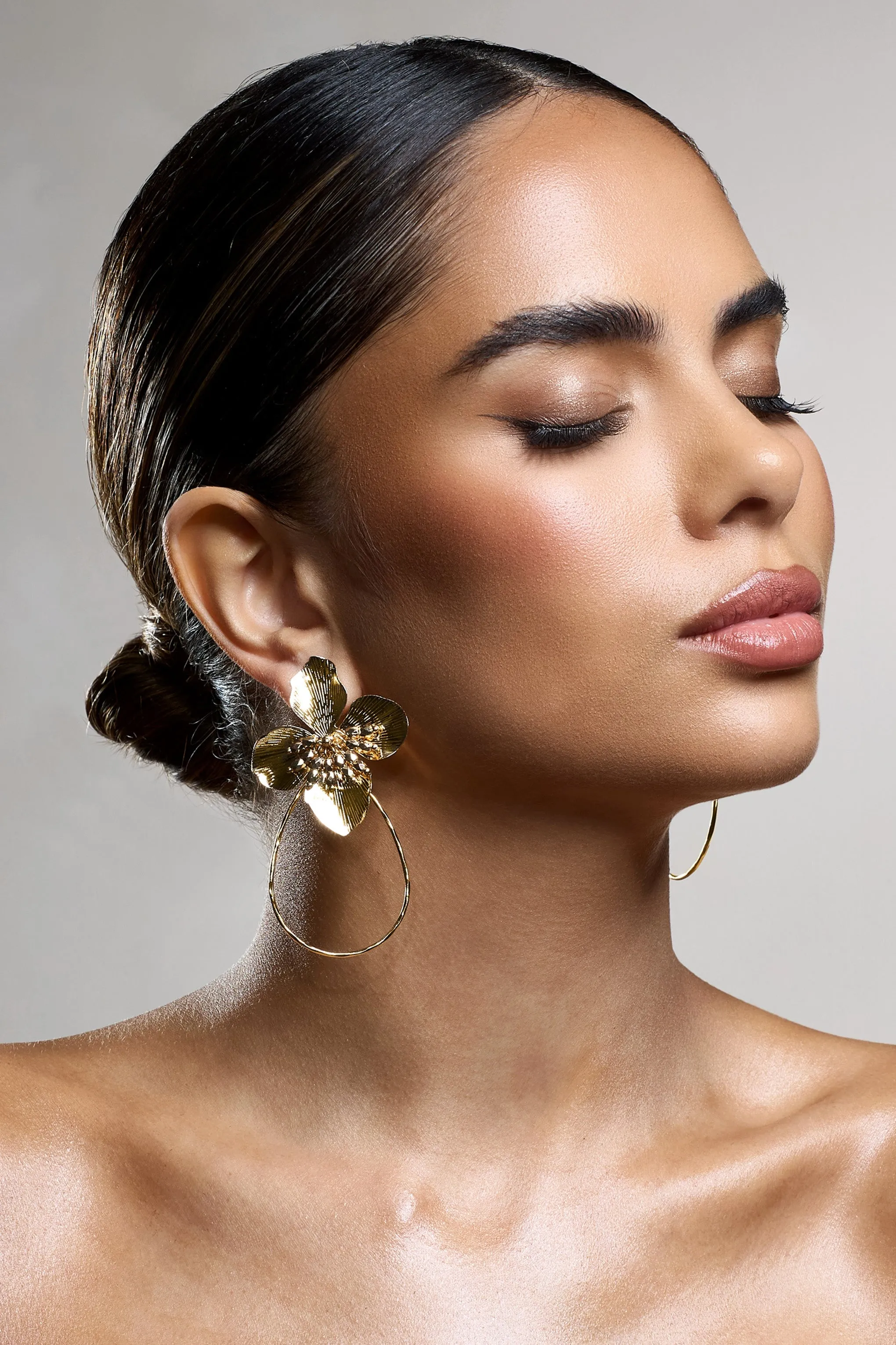 Augustina | Gold Flower Drop Earrings