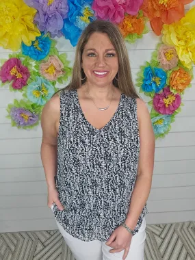 BLACK/WHITE V-NECK SMOCKED TANK TOP