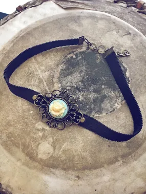 filigree flower cameo pendant choker necklace