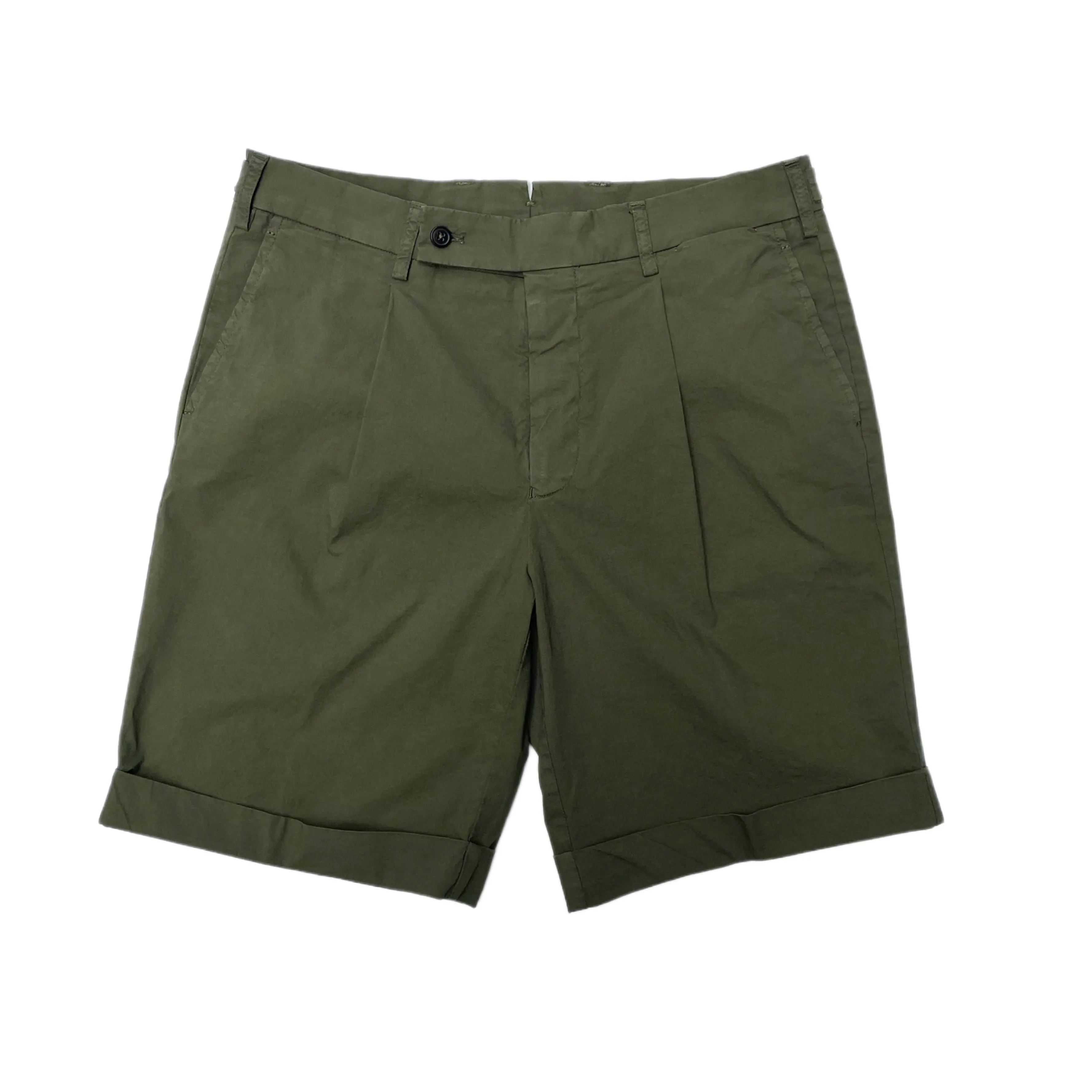 FRESH Cotton One-Pleat Shorts In Military Green