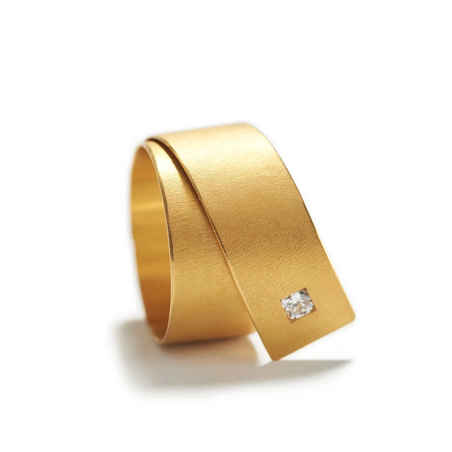 Gold & Diamond Ring