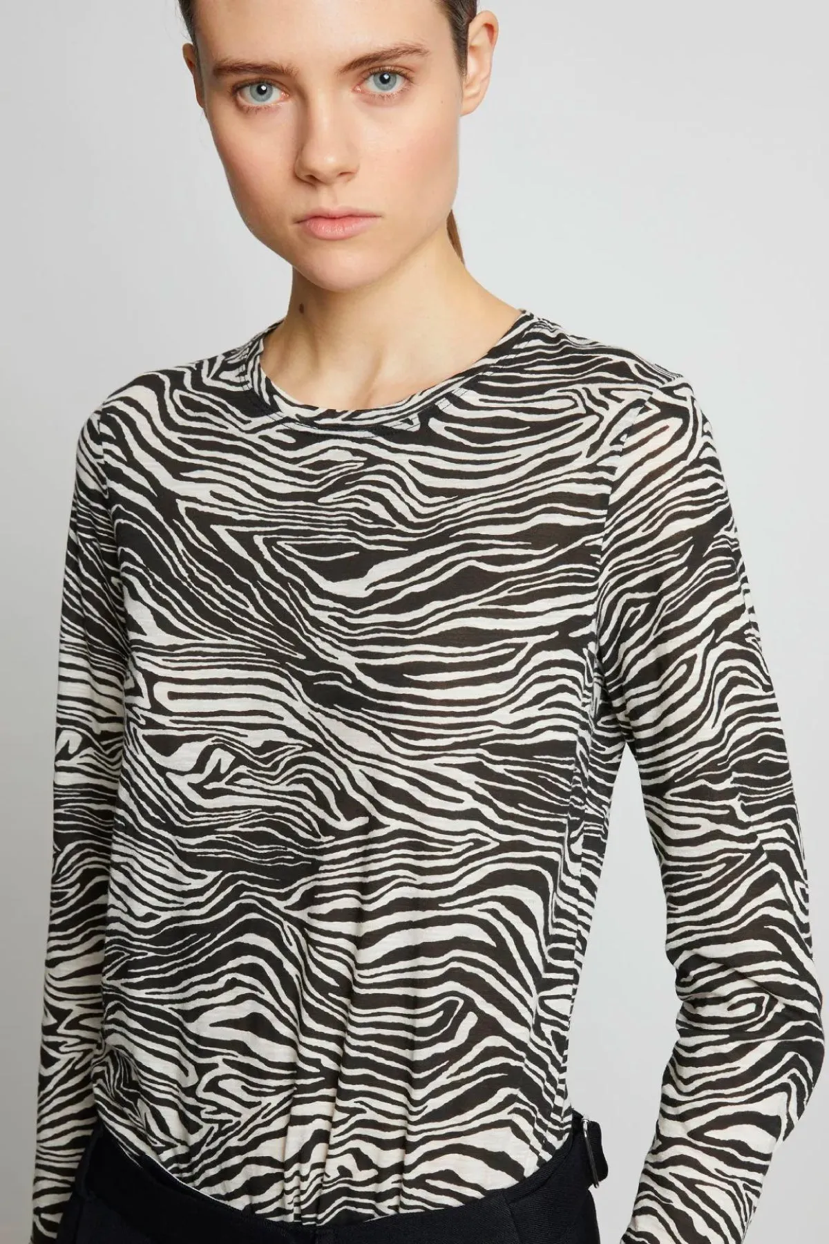 Proenza Schouler Printed Zebra Long Sleeve T-Shirt - Ecru/ Black