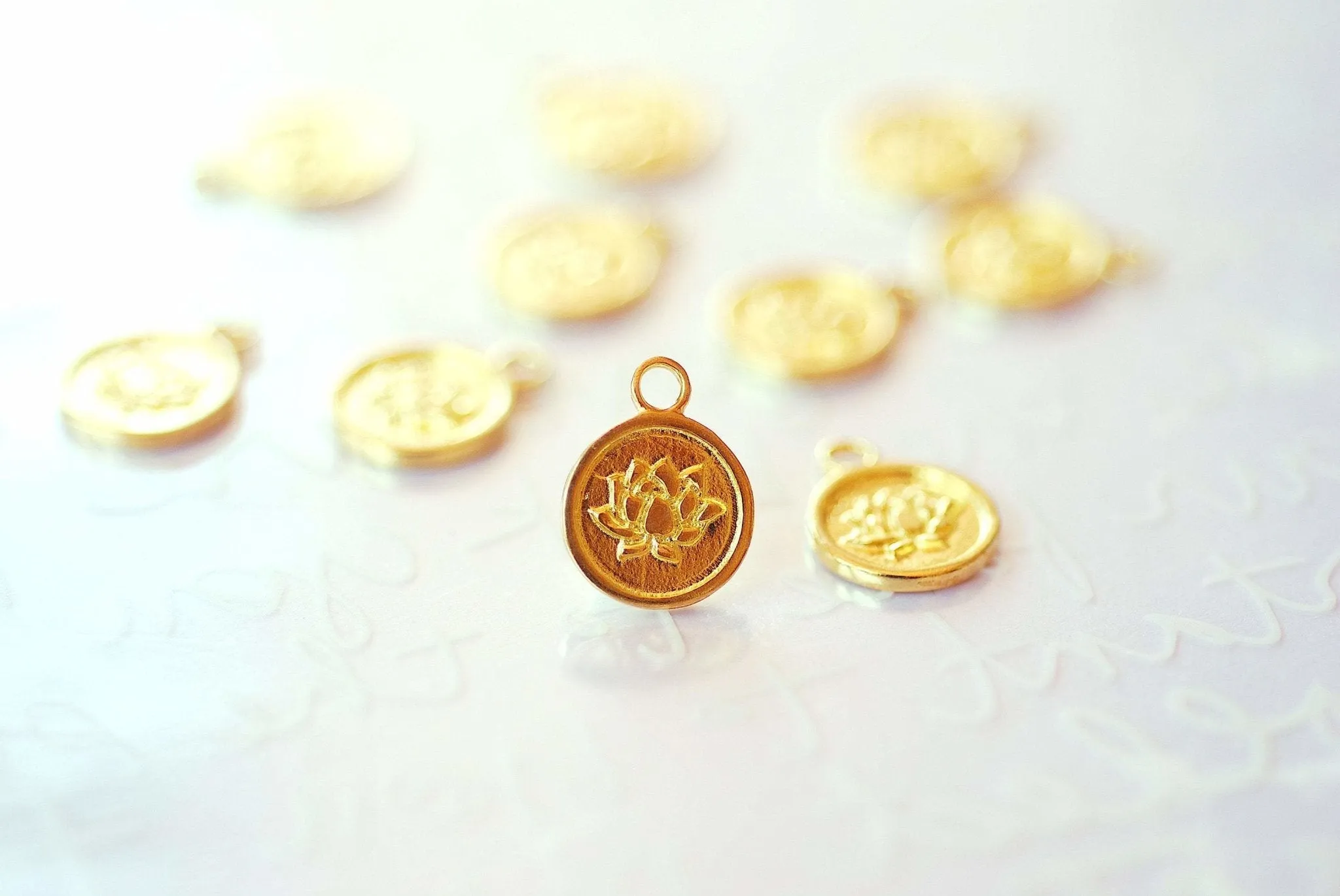 Small Lotus Disc Charm Pendant Vermeil 18k gold plated 925 Sterling Silver Lotus Flower Yoga Zen Buddha Meditation Floral Round Disc A114