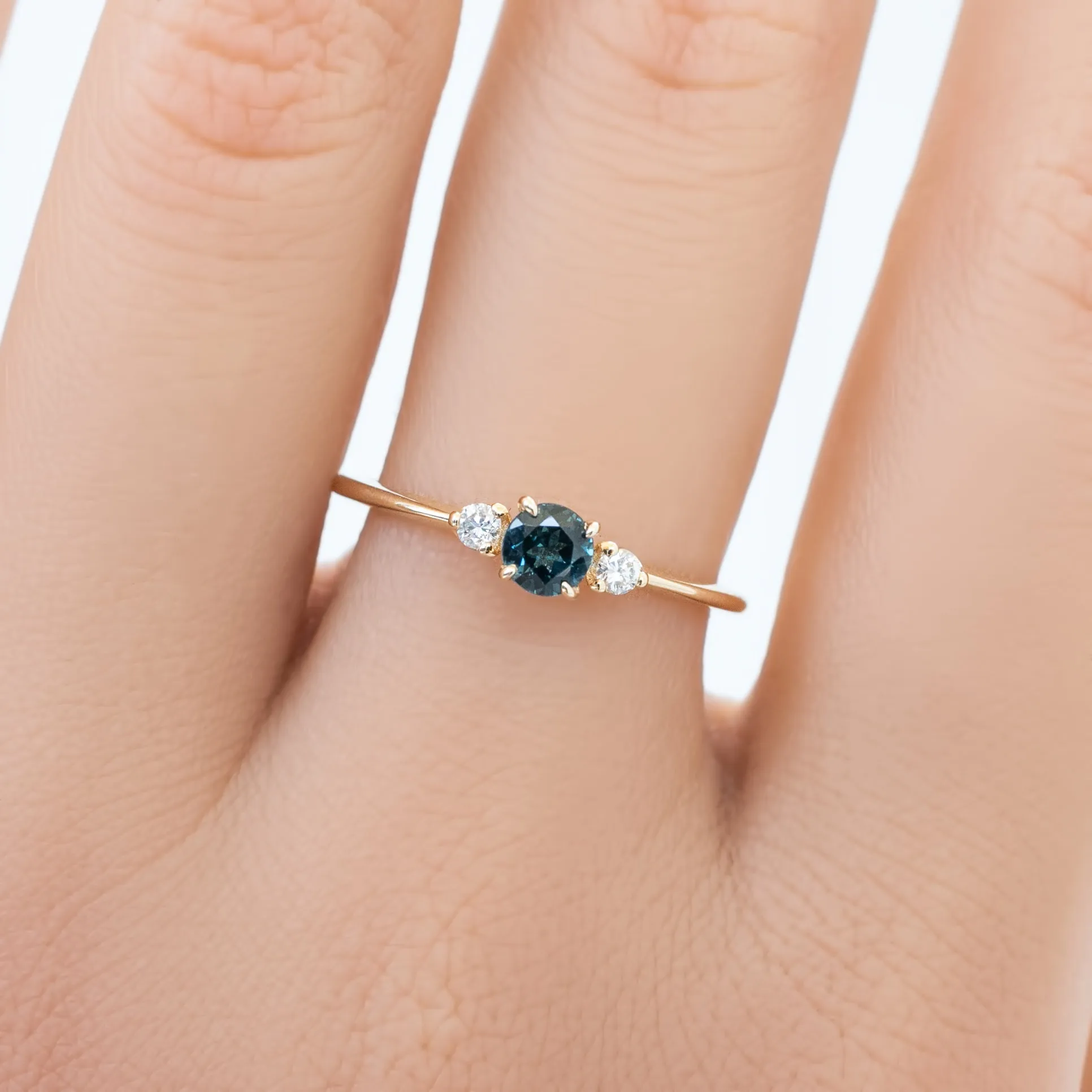 Sofia Ring 4mm 0.30ct Queensland Sapphire 14k Gold